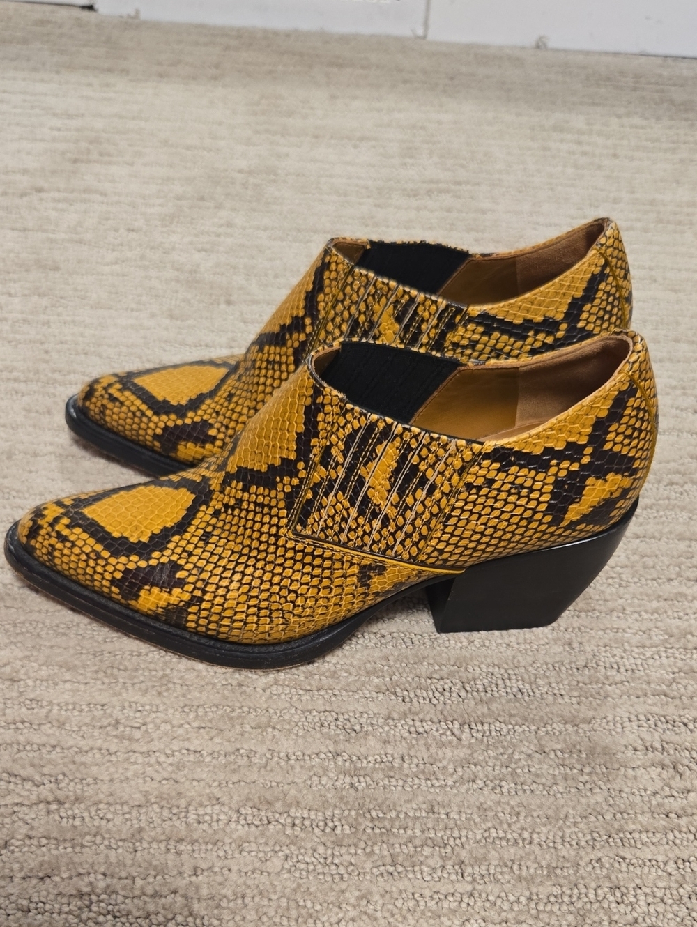 Chloé Rylee Snake Embossed Leather Booties-Black/Yellow - Picture 10 of 15